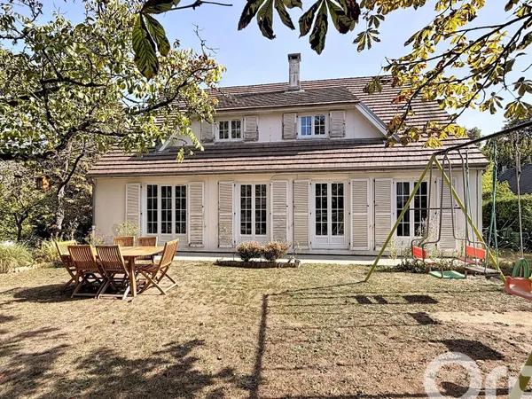 Maison 5 pièces 172 m²