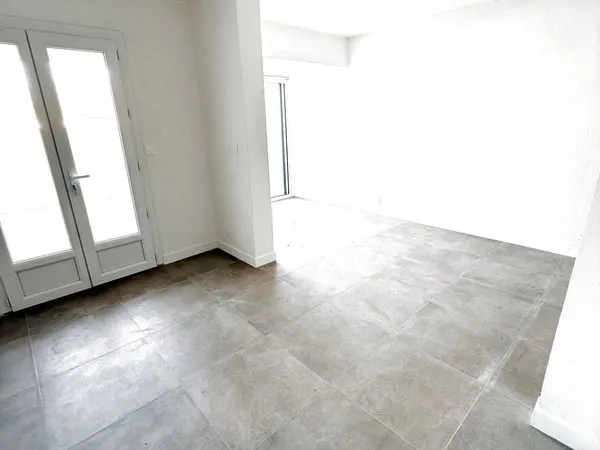 Studio 1 pièce 29 m²