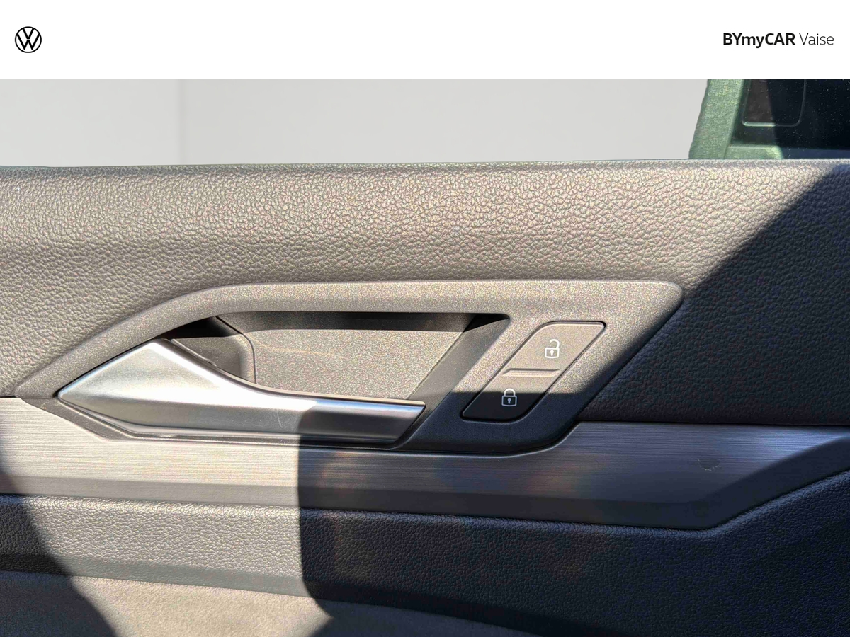 Volkswagen Golf 1.5 eTSI OPF 150 DSG7 — photo 17