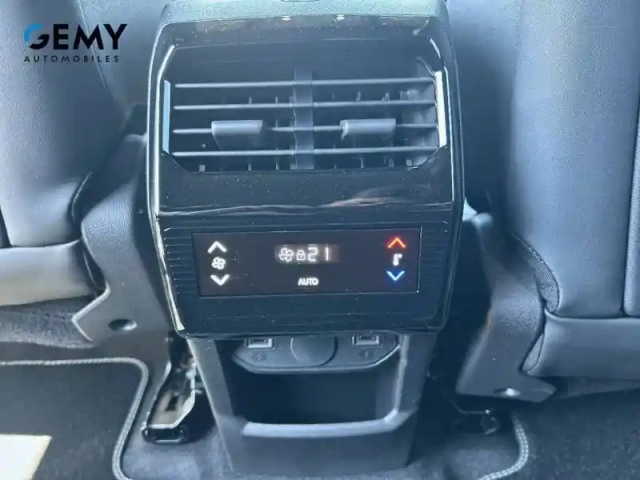 Peugeot 5008 electrique 210 ch 73 kwh — photo 21