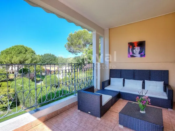 Appartement climatisé dans un domaine fermé