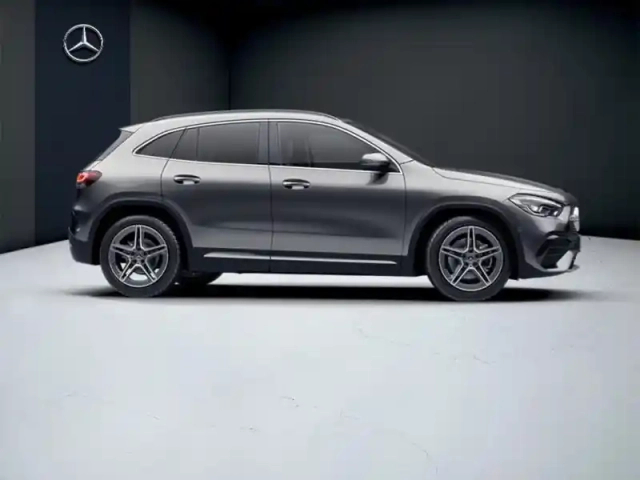 Mercedes Gla 200 d amg line — photo 17