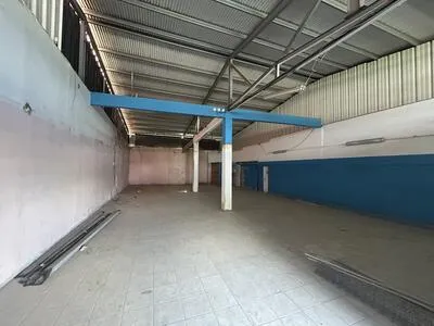 DUCOS - Entrepôt / dépôt à louer 210 m² Zone de Champigny,