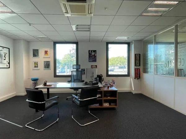 Bureaux 360 m²