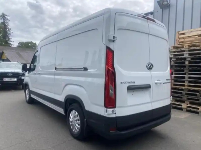 Maxus Deliver9 fg e- l3h2 72 kwh double porte coulissante — photo 7
