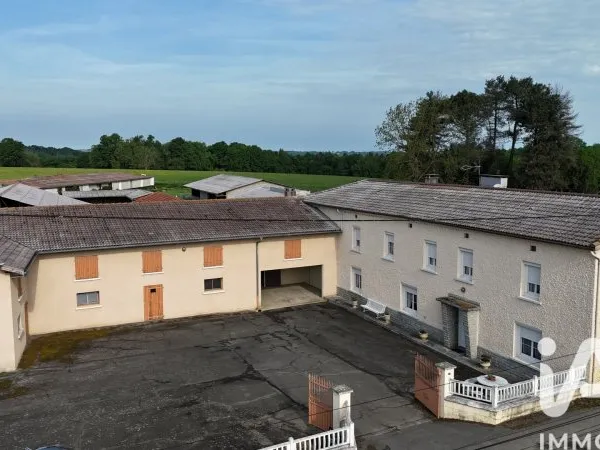 Maison 8 pièces 275 m²