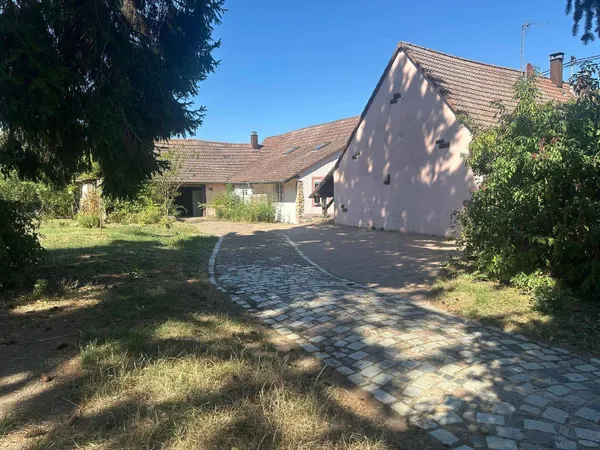 Maison 6 pièces 236 m²