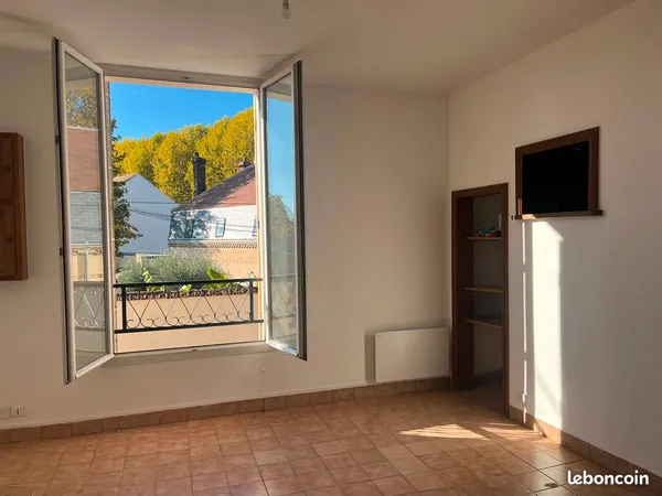 Studio 27m2 avec jardin - lumineux et très calme