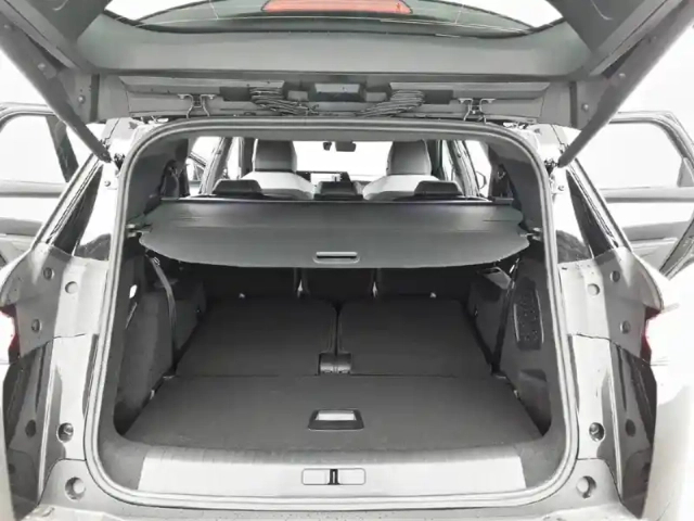 Peugeot 5008 hybrid 145 e-dcs6 — photo 32