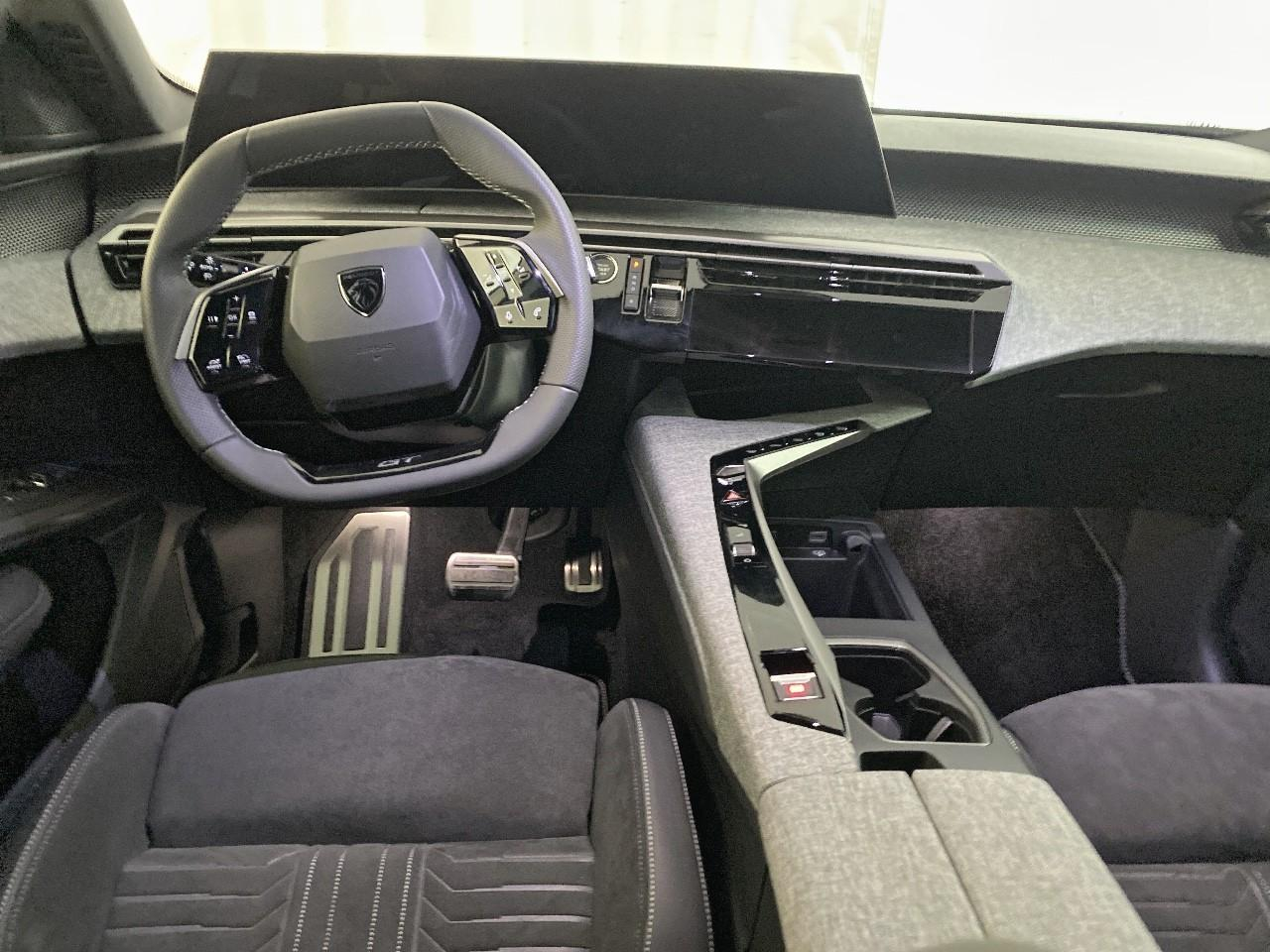 Peugeot 3008 plug-in hybrid 195 e-dcs7 gt — photo 8