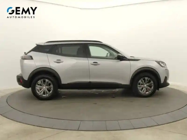 Peugeot 2008 puretech 130 s&amp;s eat8 — photo 4