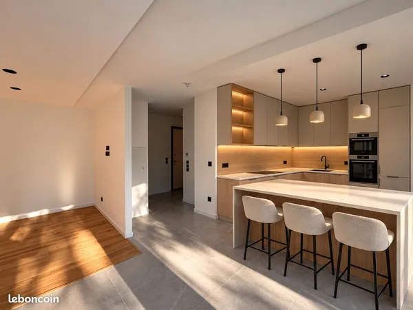 Appartement au dernier étage de sa résidence à Thionville-Manom