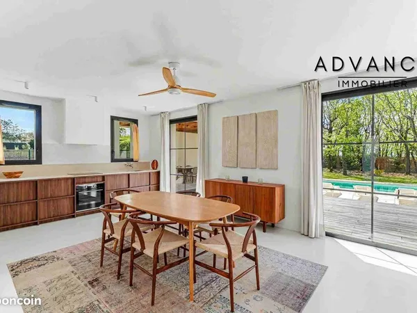 Villa 7 pièces 229 m²