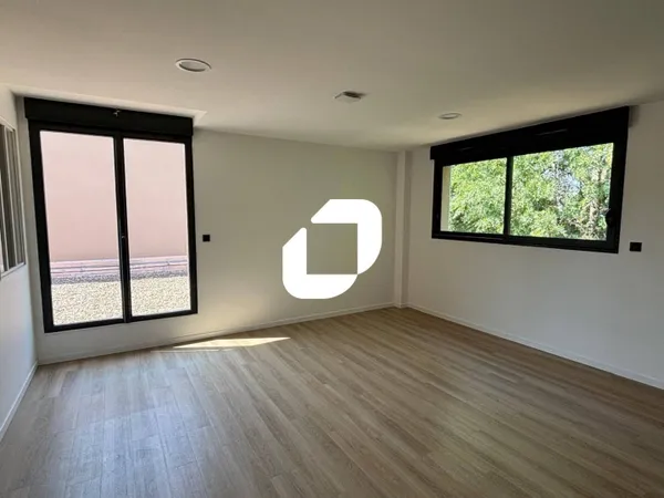 Bureaux 168 m²