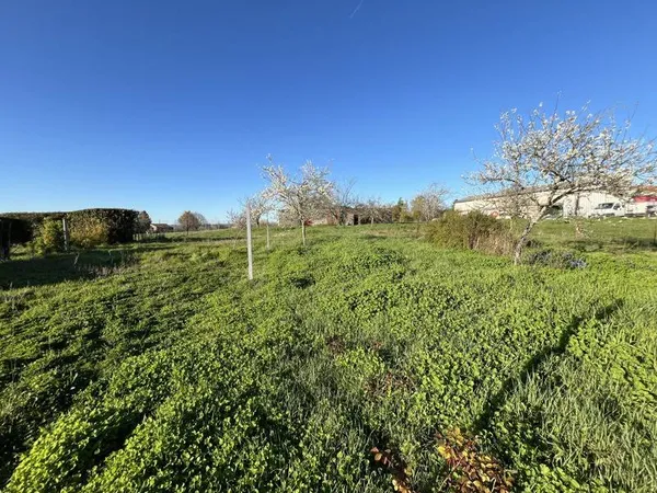 Terrain constructible 6046 m²