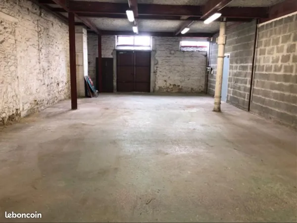 Local 180 m² BREST