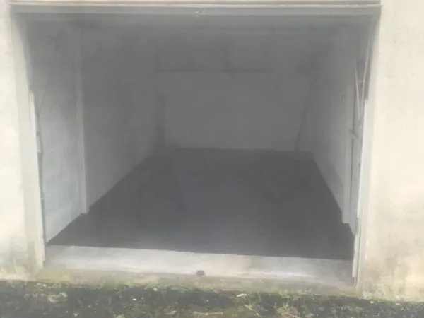 A louer garage Box Carbon Blanc