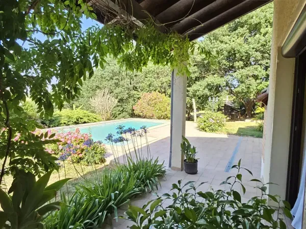 MAISON INDIVIDUELLE 5 PIECES PISCINE