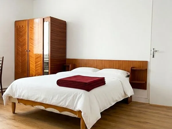 Charmant studio meublé de 27 m² . Tout inclus (Eau, Élec, Chauffage) Proche centre-ville