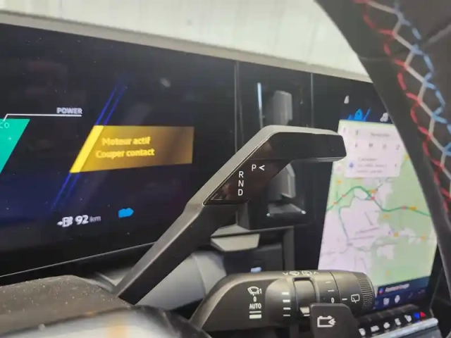 Renault Megane e-tech 220 ch autonomie confort — photo 16