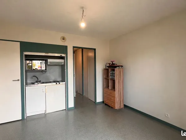 Studio 1 pièce 20 m²