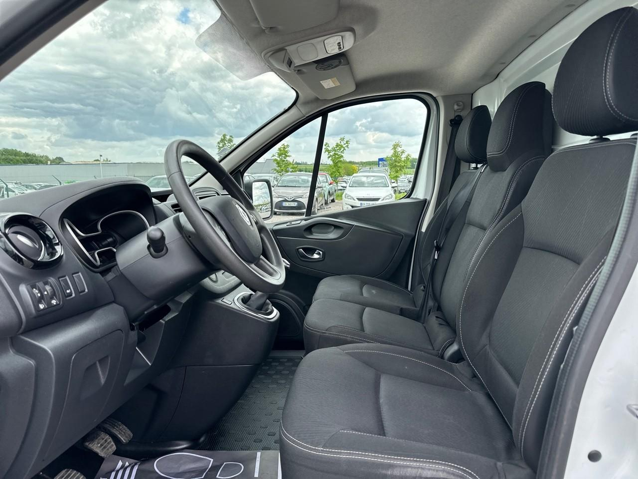 Renault Trafic fgn l1h1 1000 kg dci 120 grand confort — photo 9