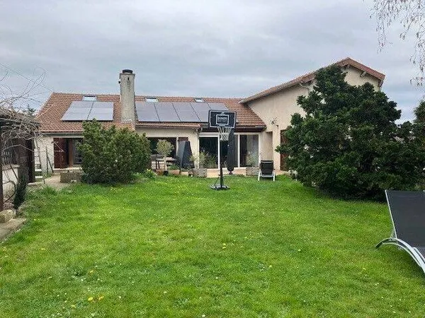 Maison 6 pièces 140 m²