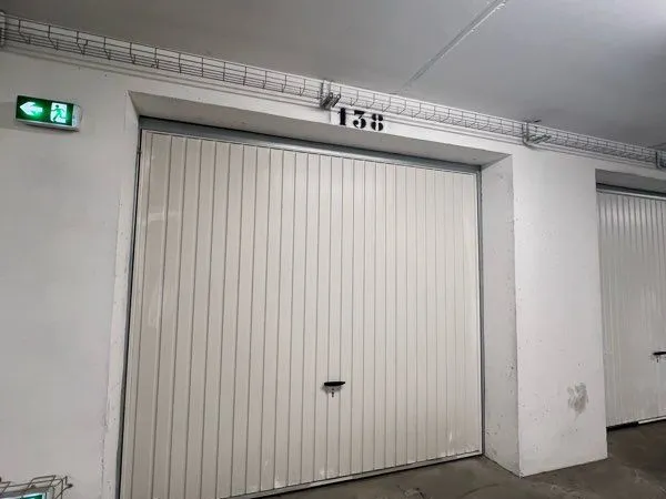 Garage à louer