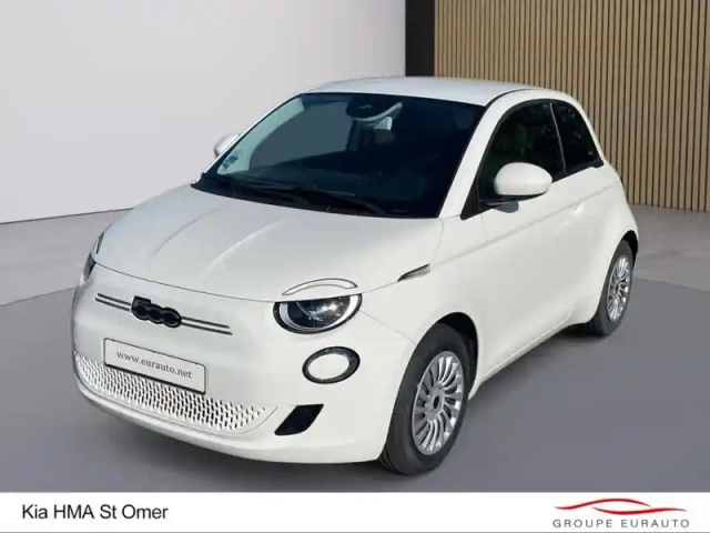 Fiat 500 e 95ch action
