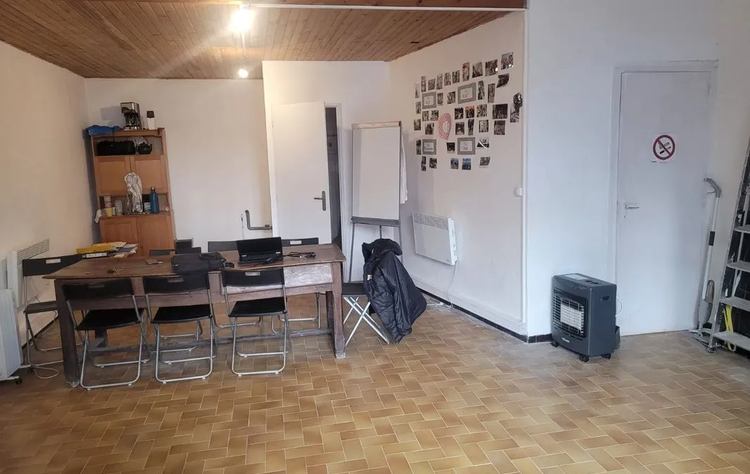 Photo 1