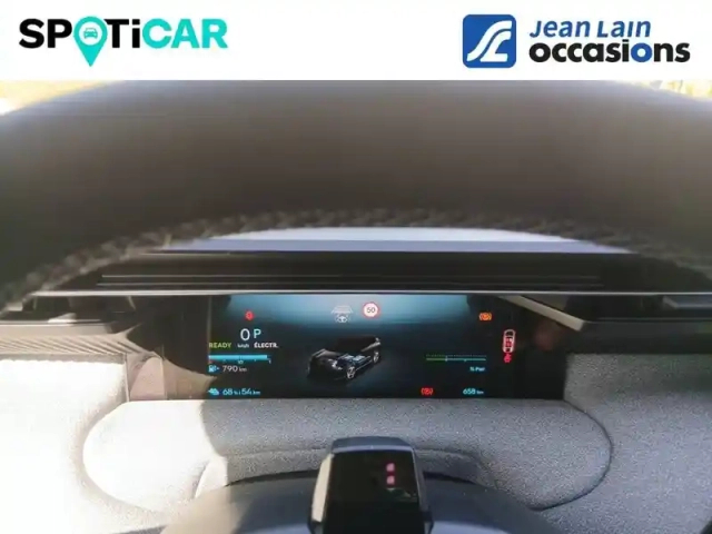Citroën C5 Aircross hybride rechargeable 225 ch e-eat7 — photo 10