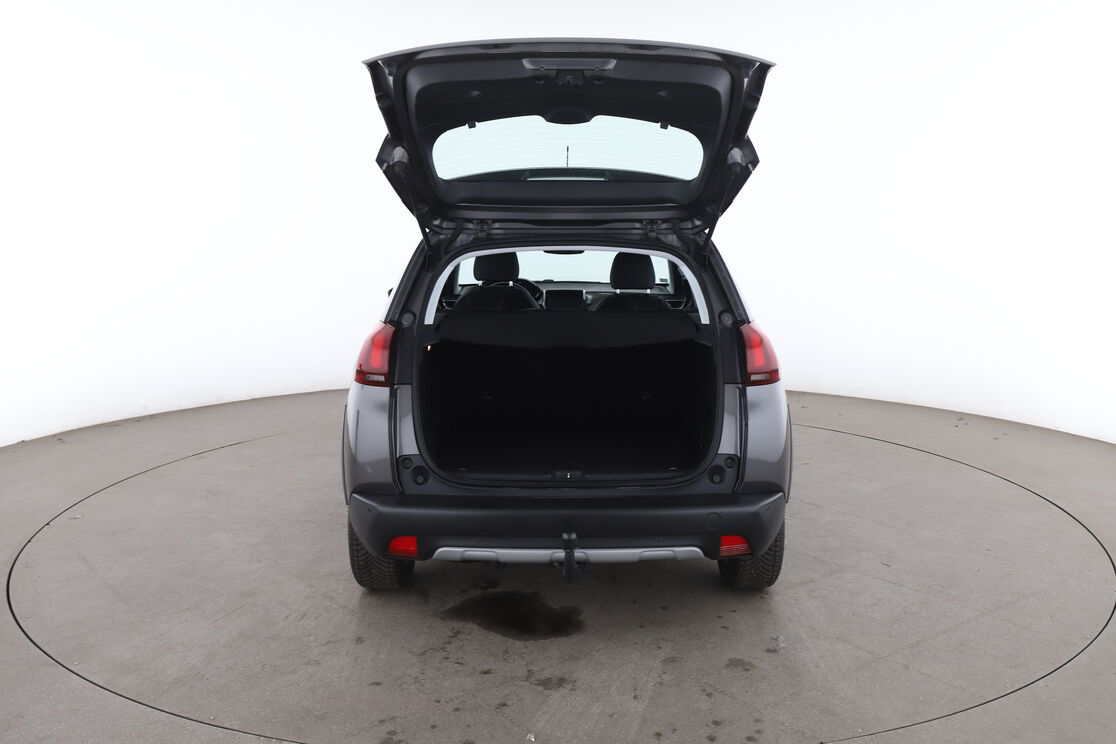 Peugeot 2008 1.5 Blue-HDi Allure EAT6 — photo 15
