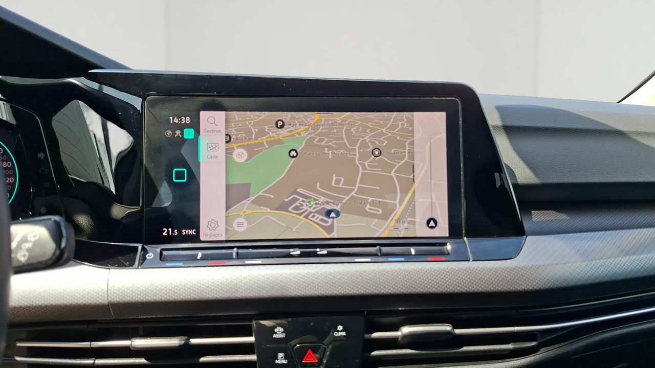 Volkswagen Golf 1.0 eTSI OPF 110 DSG7 — photo 12
