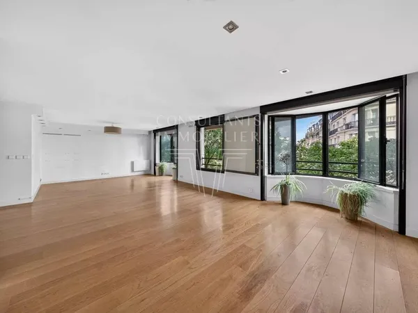 Appartement 6 pièces 134 m²