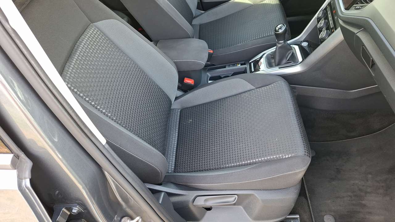 Volkswagen T-Roc 2.0 TDI 115 Start/Stop BVM6 — photo 21