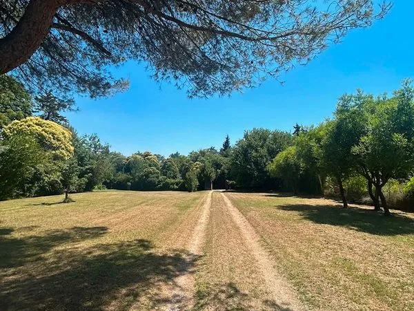 Villa avec grand terrain
