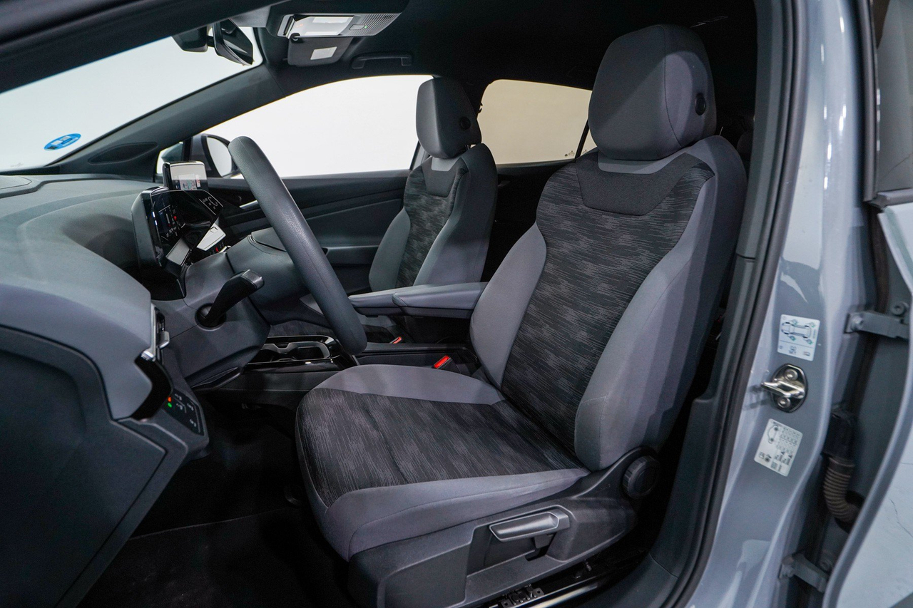 Volkswagen ID.4 — photo 13