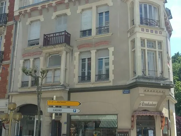 Très bel appartement F3 à CHATEL-GUYON