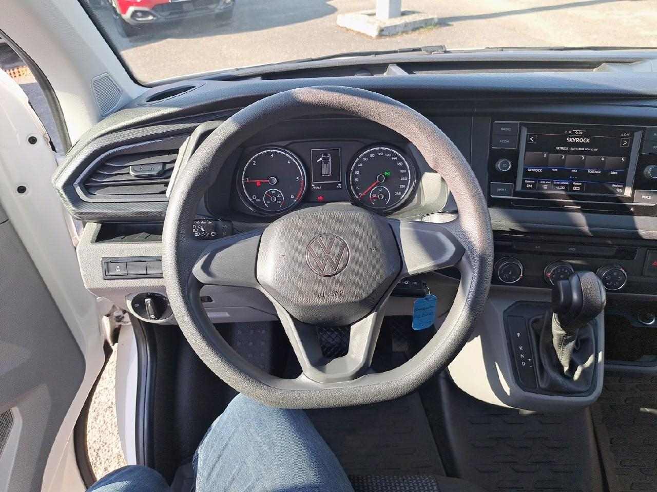 Volkswagen Transporter l1h1 2.0 tdi 204 dsg7 business — photo 9