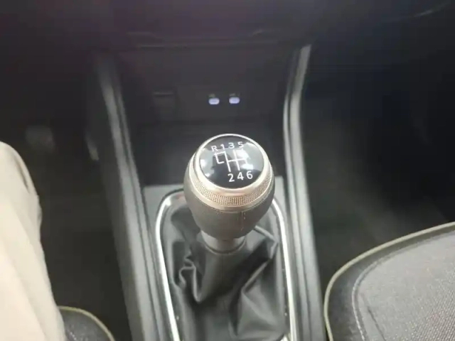 Renault Captur eco-g 100 ch — photo 38