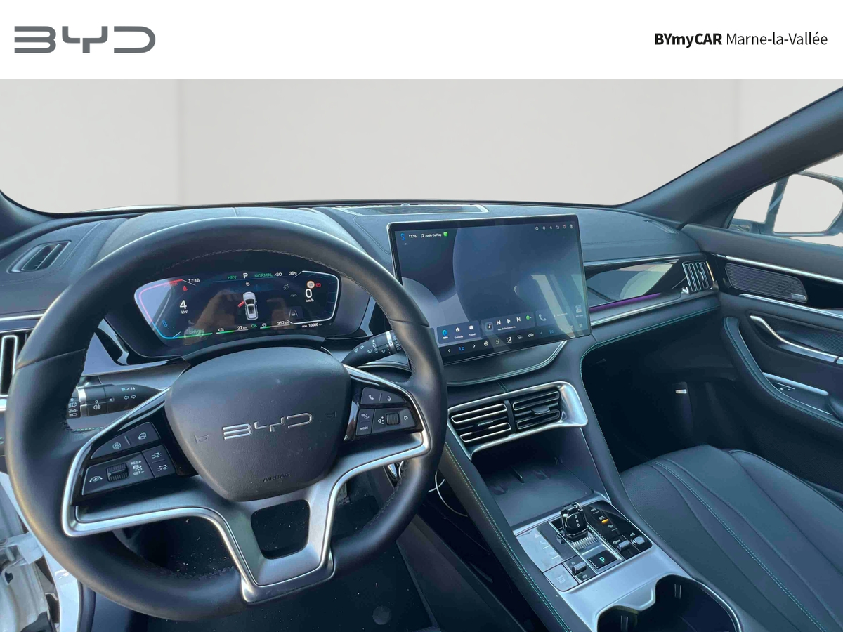 BYD Seal U 1.5l DM-i 218 ch PHEV — photo 10