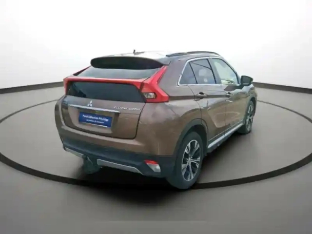 Mitsubishi Eclipse cross 1.5 mivec 163ch instyle 2wd cvt — photo 6