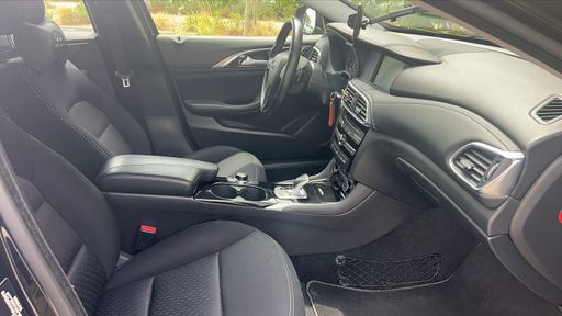 Infiniti Q30 2.2 D 170 7DCT - Luxe – 2018 – 113000 km – Diesel – Boîte Automatique — photo 7