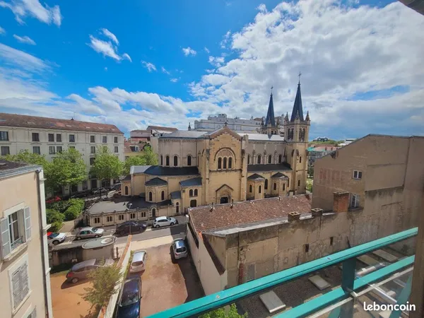 Bel appartement, vue exceptionnelle, parking