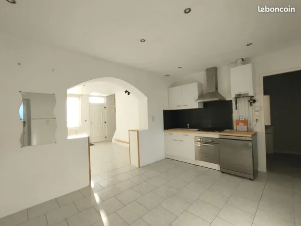 Maison, 3 chambres, veranda, terrain