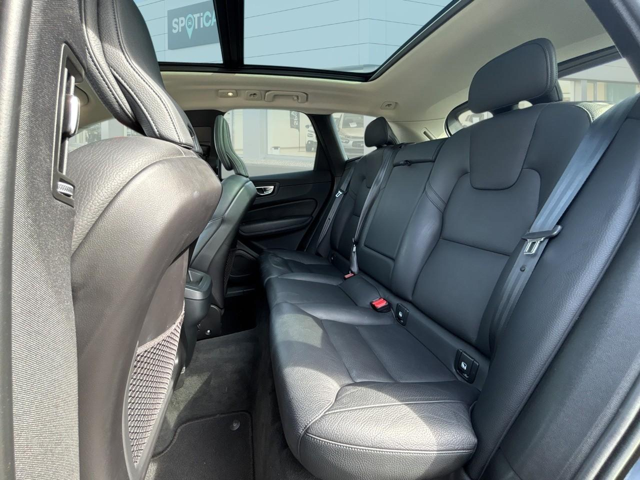 Volvo Xc60 b4 197ch plus style dark geartronic — photo 10