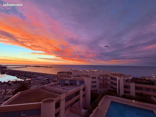 Superbe appartement T2 vue mer + garage Sète