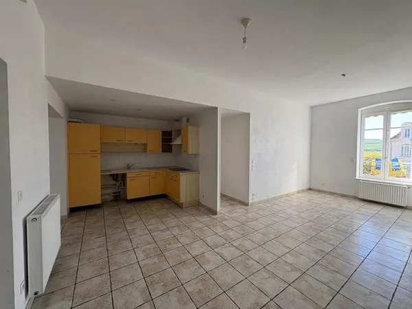 50 PLACE DE LA REPUBLIQUE - 69590 SAINT-SYMPHORIEN-SUR-COISE