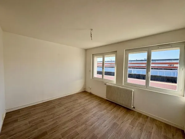 APPARTEMENT T3 A LOUER A ROANNE - CARNOT