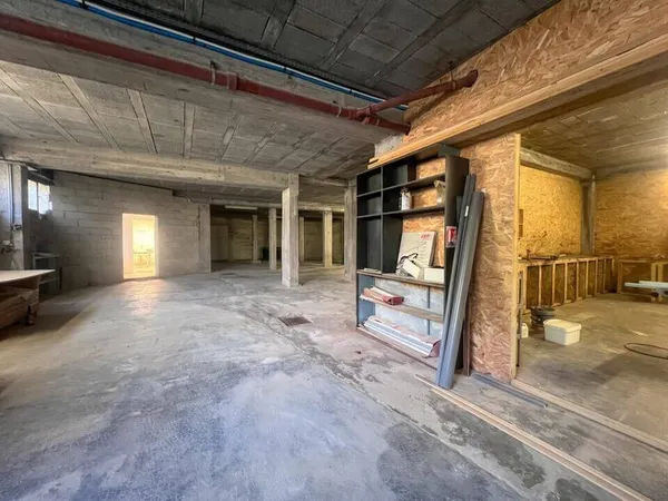 Entrepôt 400 m²